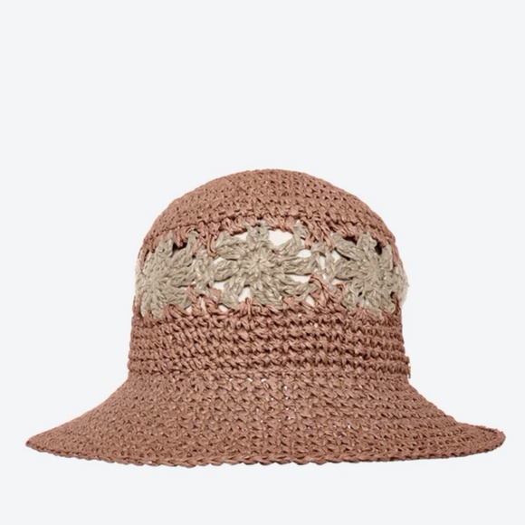 Brand New Never Used Steve Madden Crochet Rose Woven Bucket Hat - Picture 2 of 4